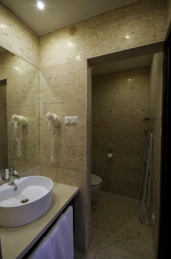 Royal Residence Apartments Gyula Bagian luar foto
