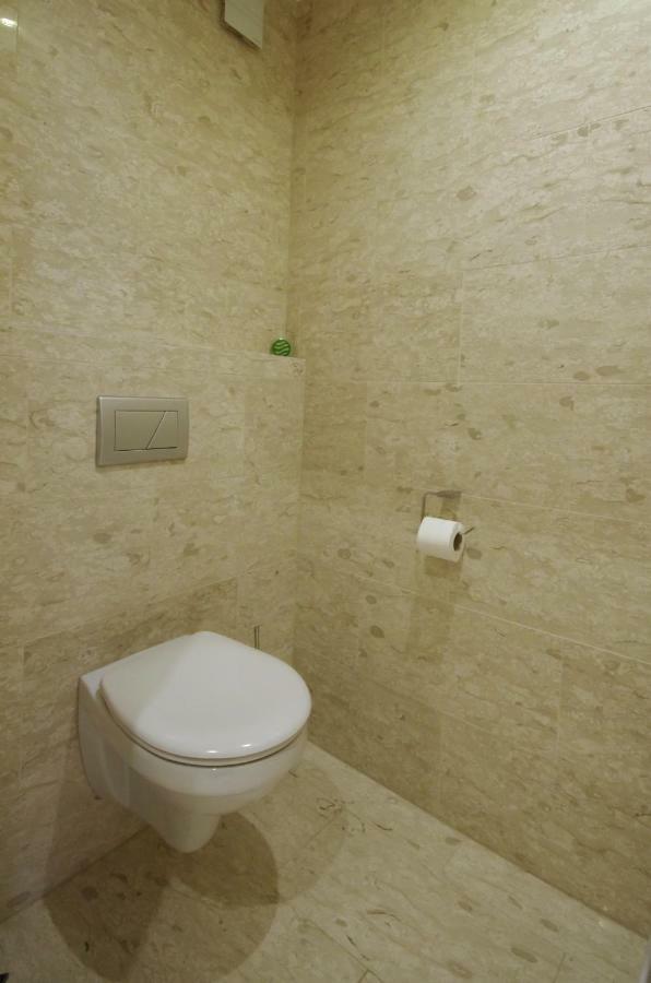 Royal Residence Apartments Gyula Bagian luar foto